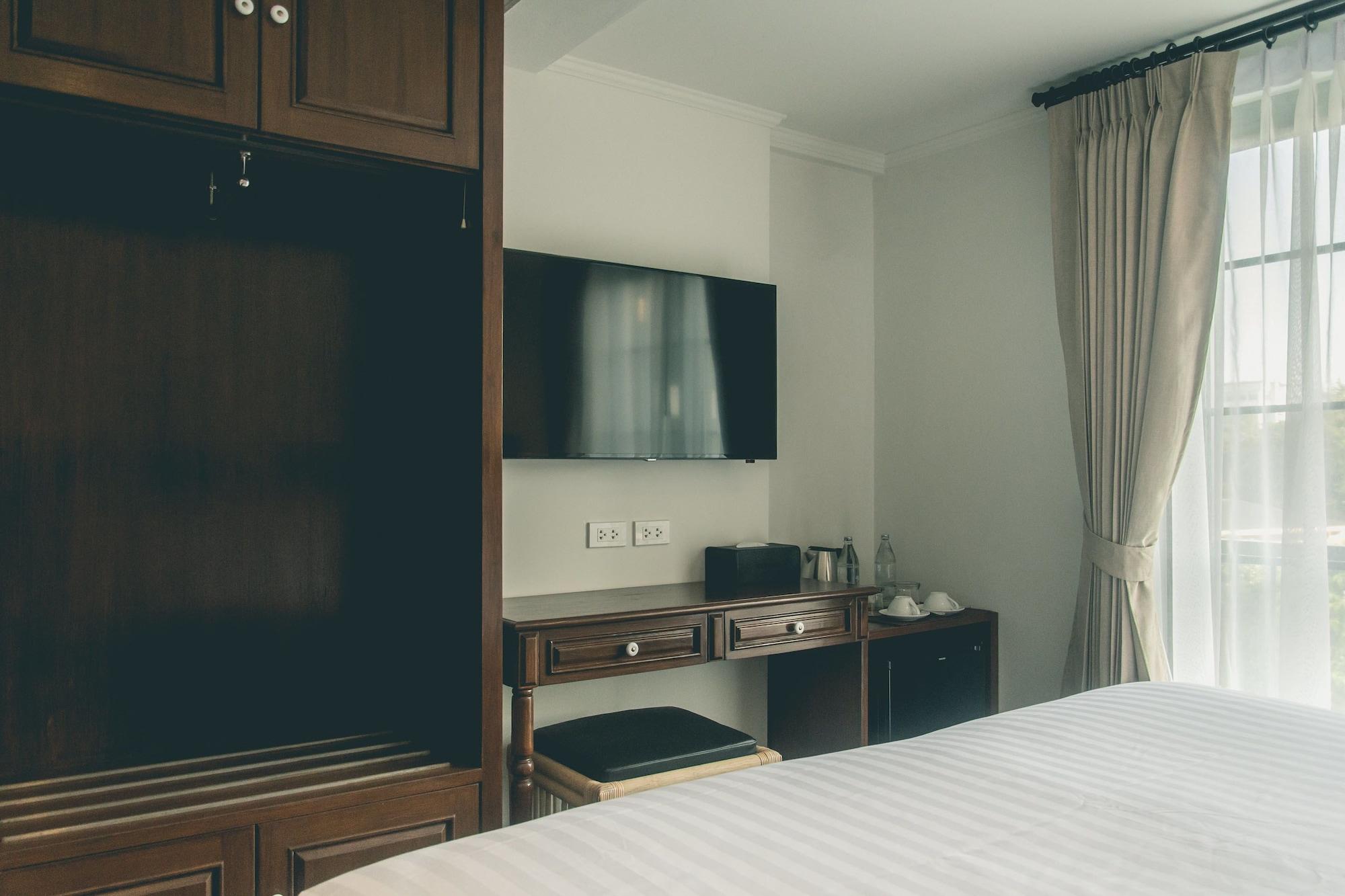 Buri Siri Boutique Hotel Чіангмай Екстер'єр фото
